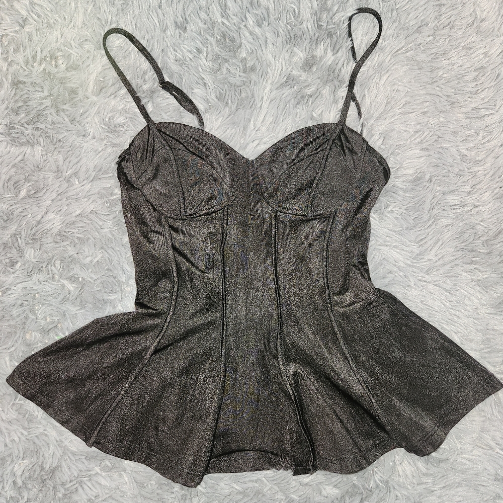 H&M divided black tank top
